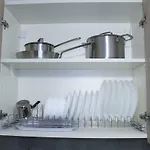 Modern Sea View Apartment - Free Parking - Quiet Area Near Center
