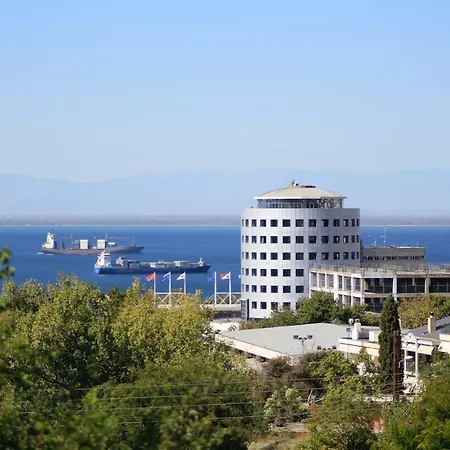 Modern Sea View - Free Parking - Quiet Area Near Center