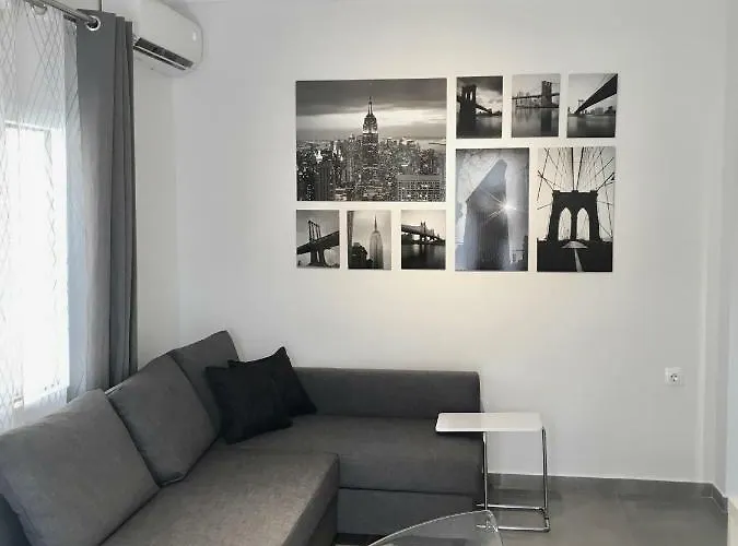 Modern Sea View Apartment - Free Parking - Quiet Area Near Center Салоники